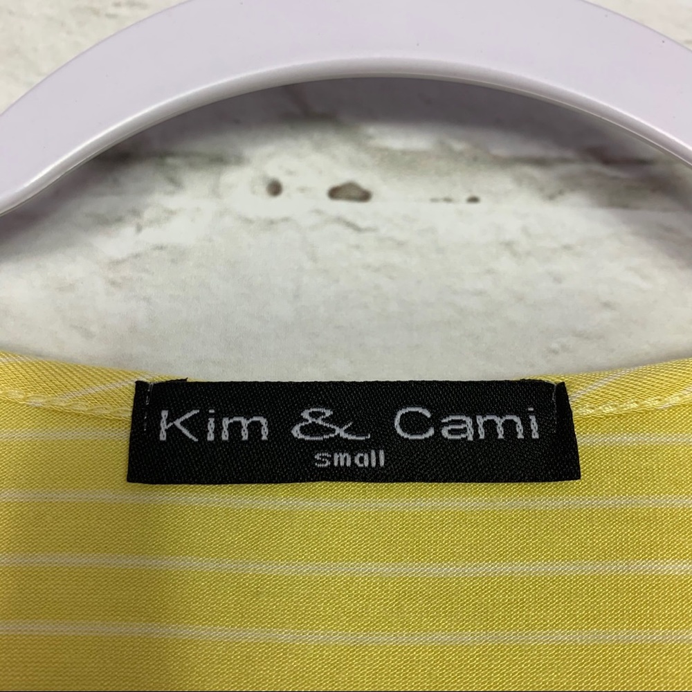 Kim & Cami Tie Front Flutter Appliqu Sleeve Top S - image 5